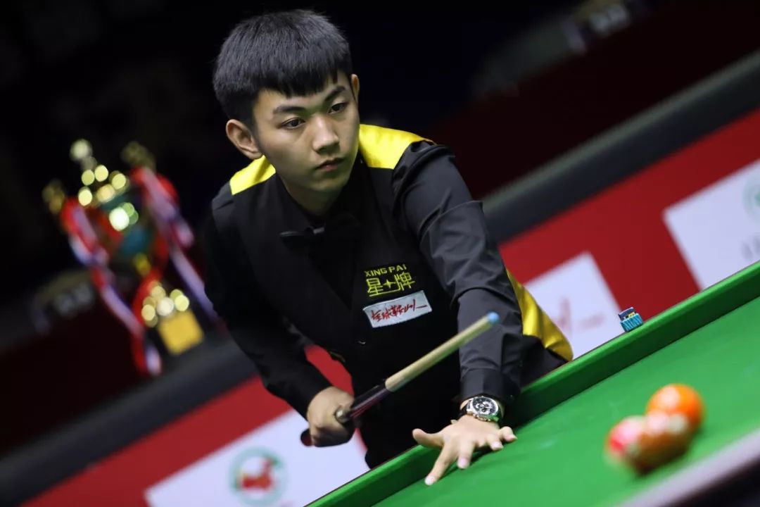 鲁能夺冠离 鲁能夺冠离