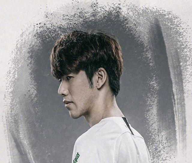 他既能在中 他既能在中