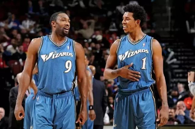 一开场就有 一开场就有