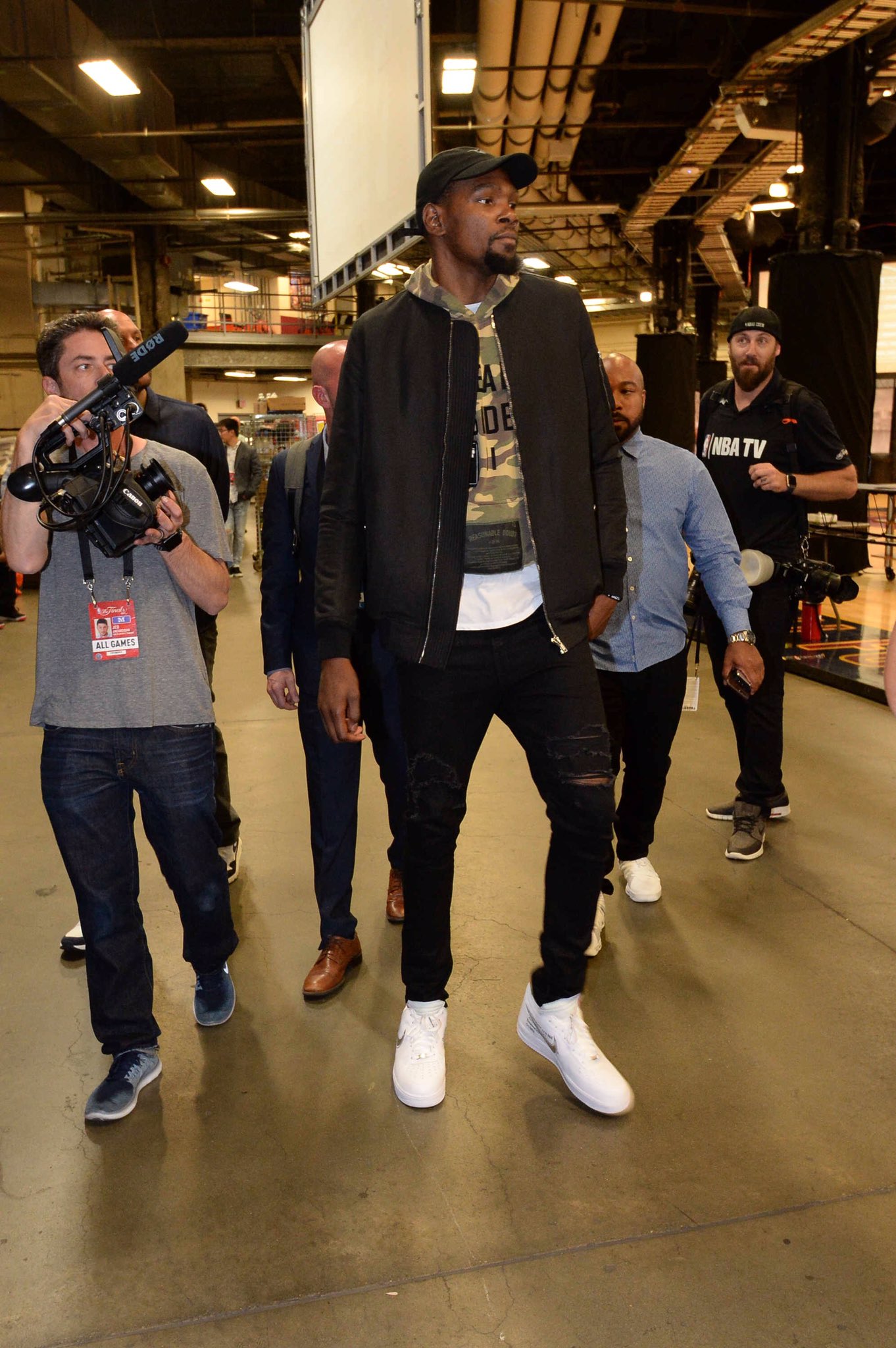 等于内容完 等于内容完